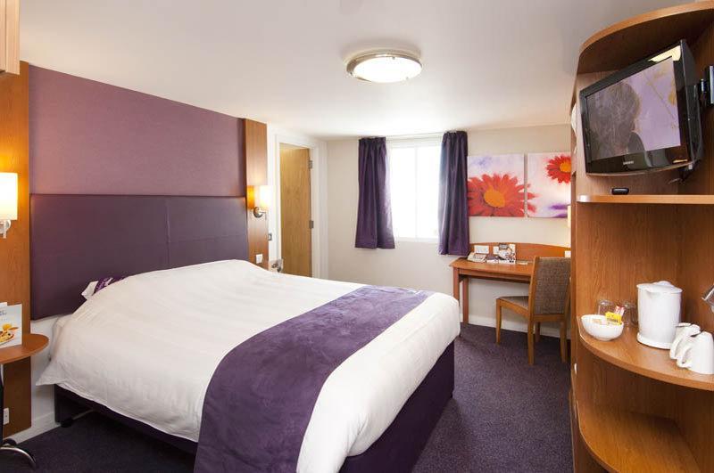 Premier Inn Bristol East Emersons Green Coalpit Heath 외부 사진